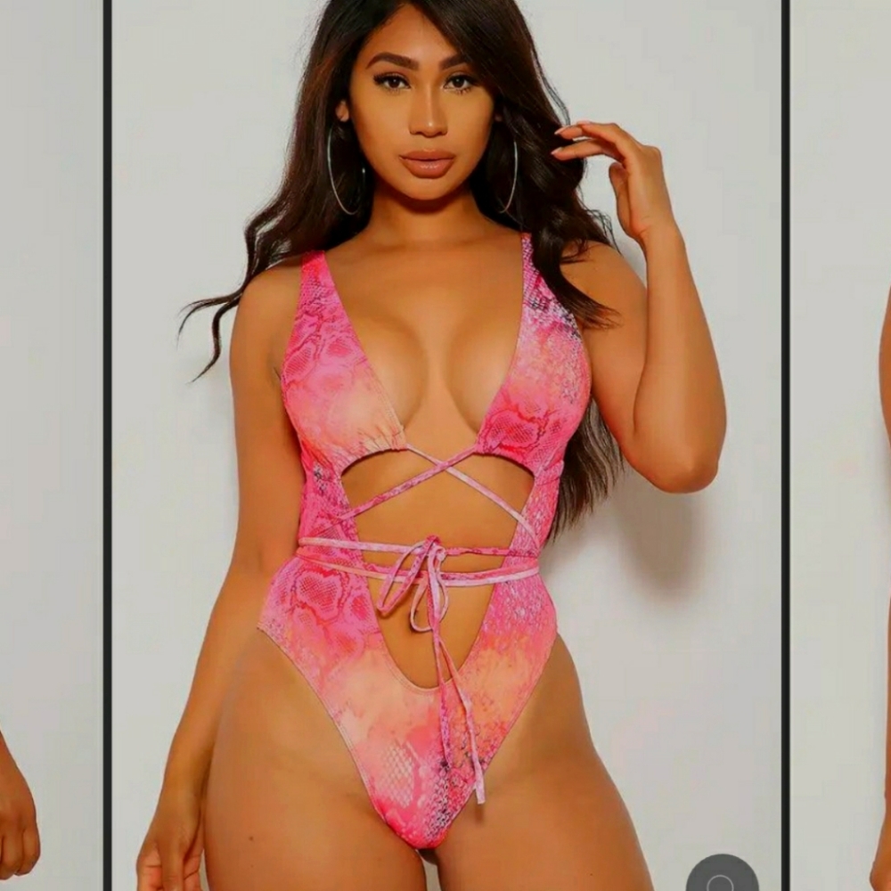 One piece swimsuit